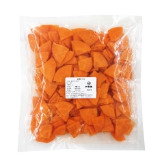 胡萝卜片（去皮，切半圆片、厚约0.3CM)